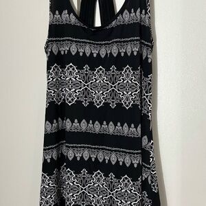 Elegant Black and White Patterned Dress